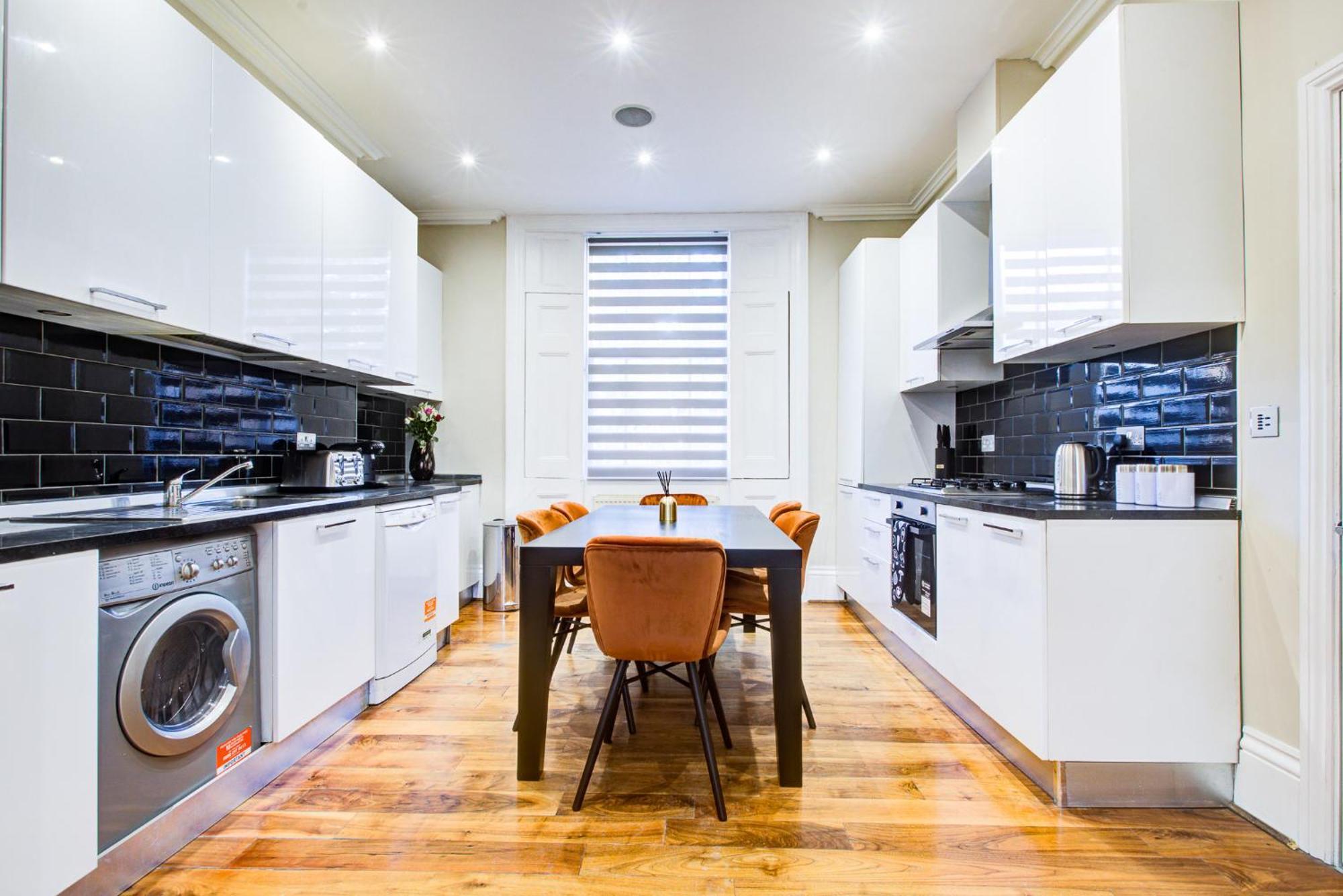 Hybrid Resi - London, Battersea Near Power Station * London