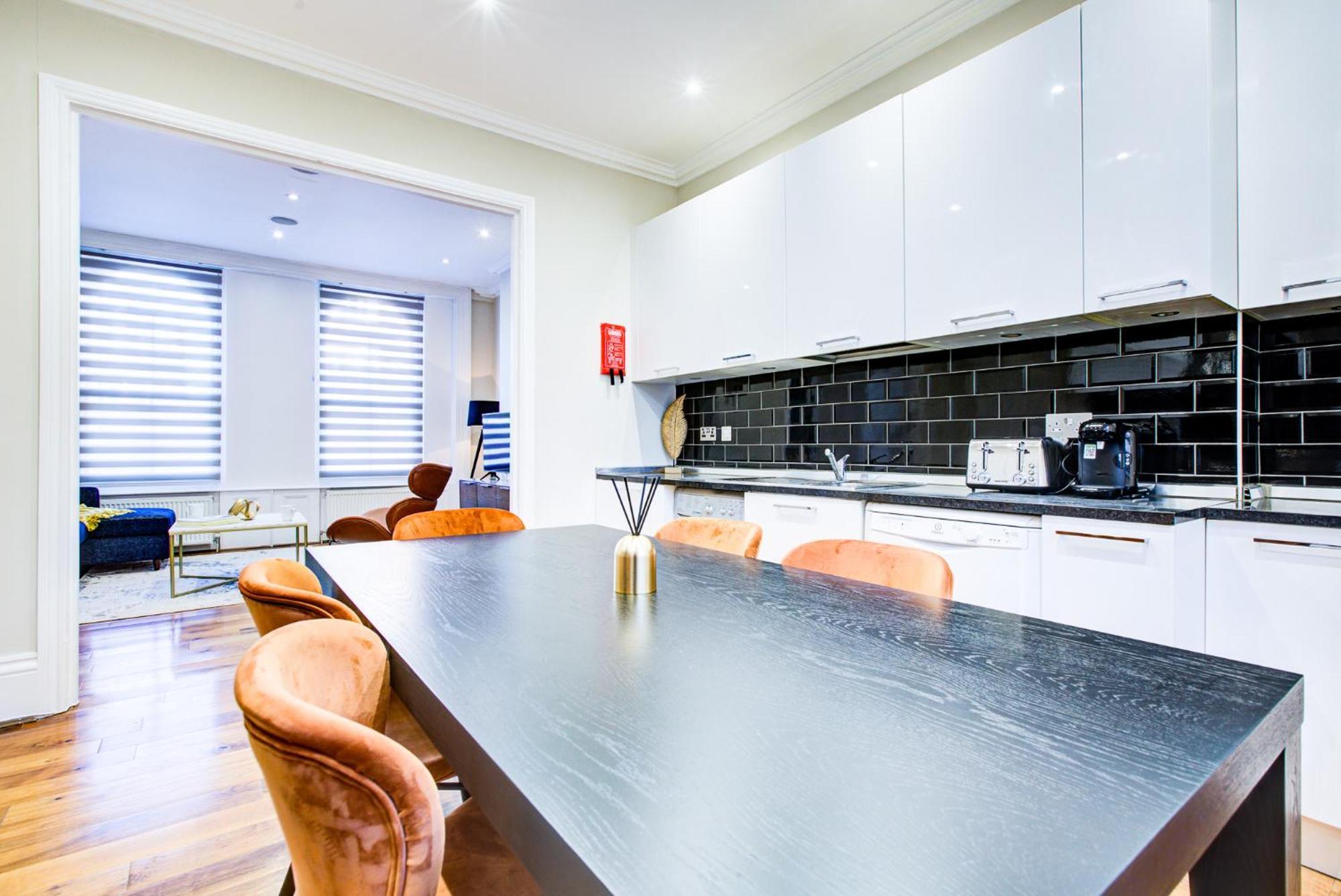 Hybrid Resi - London, Battersea Near Power Station * London